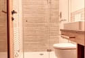 zimmer11dusche.jpg